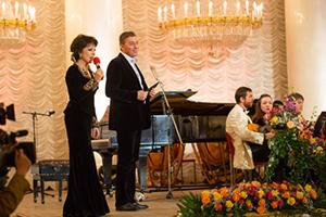 Группа Компаний Даймонд присоединилась к поздравлениям на церемонии “ГК Даймонд поддерживает молодые таланты - Романсиада 2013“