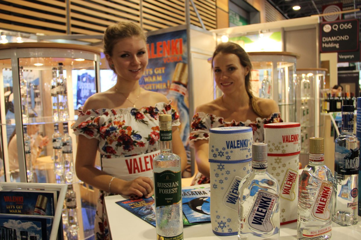 Visit Paris... and buy VALENKI!!!! Visit Paris... and buy VALENKI!!!!