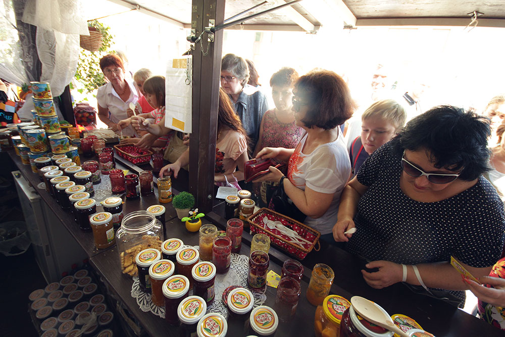 "SPELO-ZRELO" formed queues at the Festival of Moscow jams "SPELO-ZRELO" formed queues at the Festival of Moscow jams