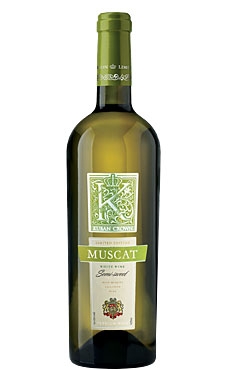 «MUSCAT» wine of «Kuban Crown» line – is a high quality Russian wine made from selected grapes of muscat sorts.